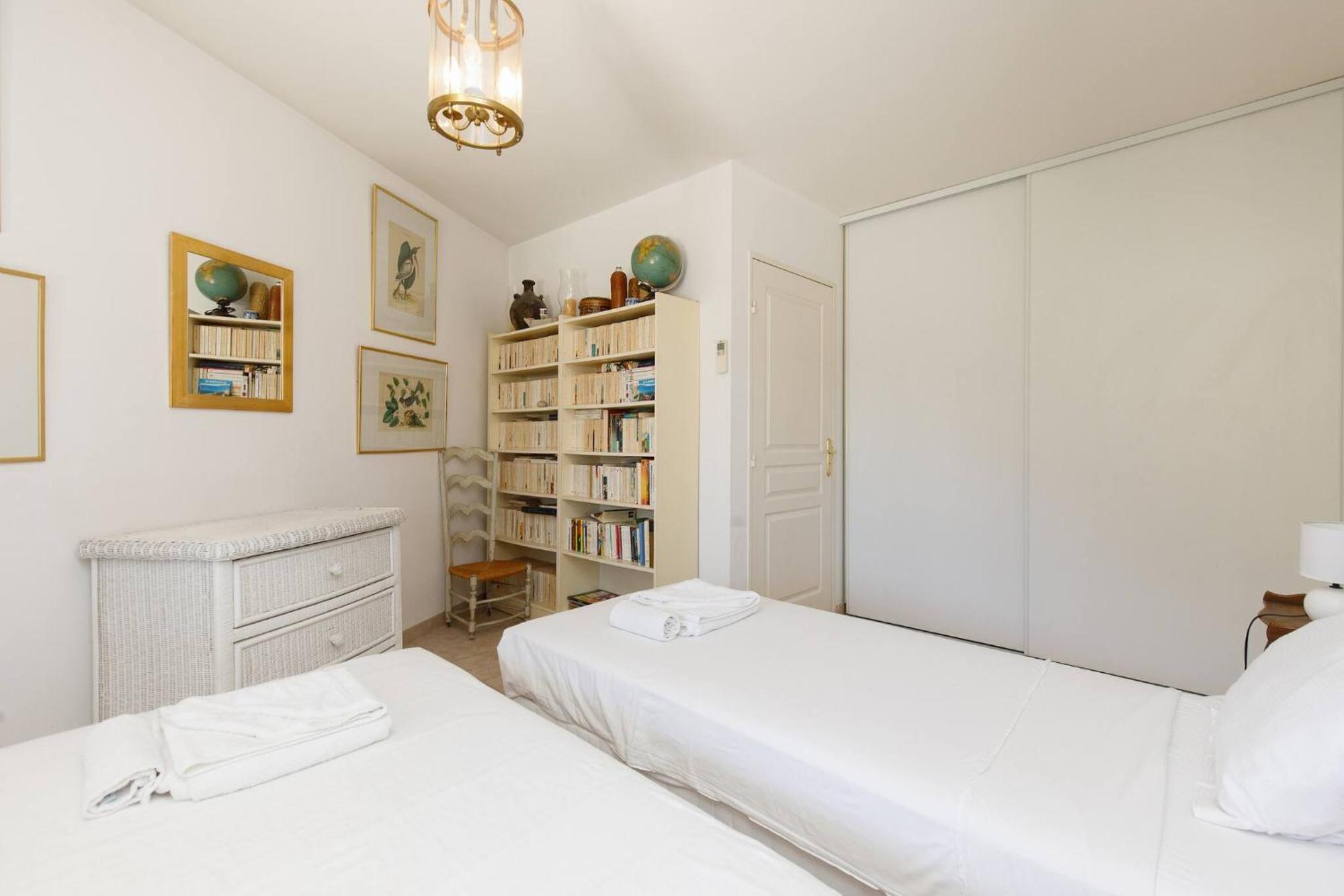 Palmier Calme, 2 Chambres, 2 Salle De Bains, 2 Wc, Clim, Parking Apartamento